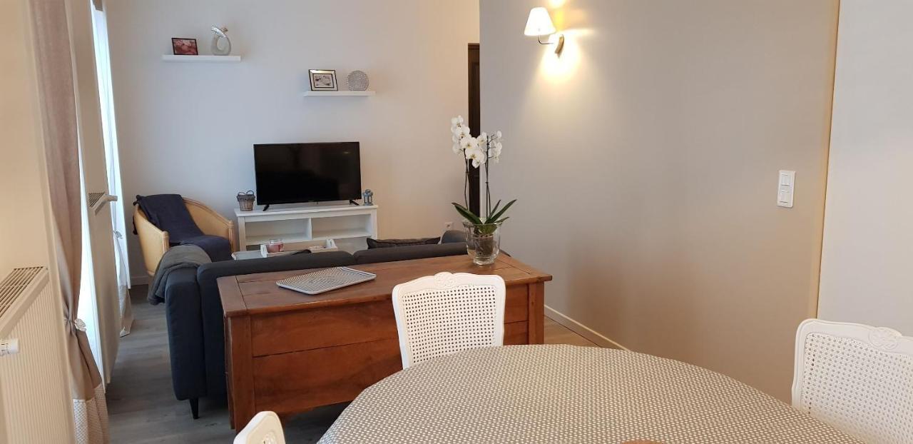 La Maison Virginie Appartements Climatises De 1 A 5 Pers Cosy Hyper Centre Cour Parking Linge Fibre Proximite Port Lac Canal Piscine Монтаржи Экстерьер фото