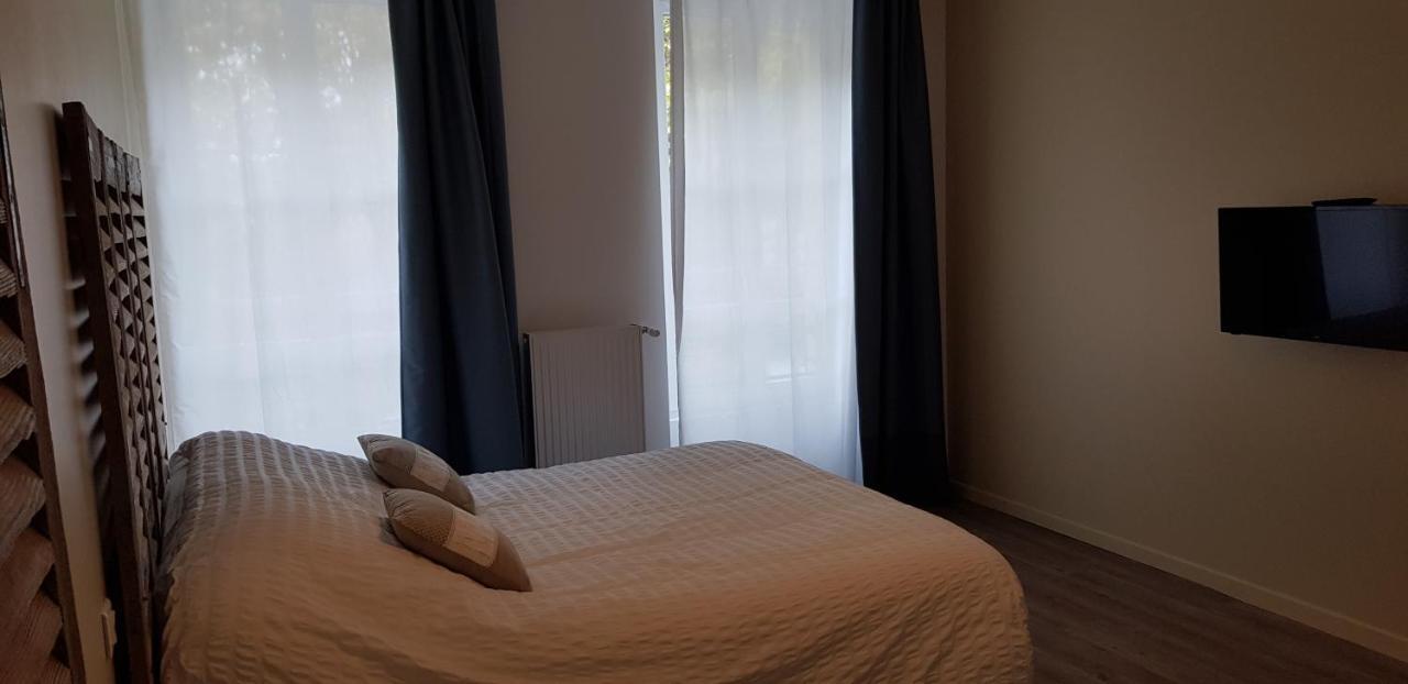 La Maison Virginie Appartements Climatises De 1 A 5 Pers Cosy Hyper Centre Cour Parking Linge Fibre Proximite Port Lac Canal Piscine Монтаржи Экстерьер фото